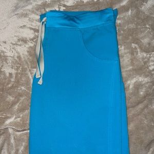 Kade Style Fig Scrub Bottoms